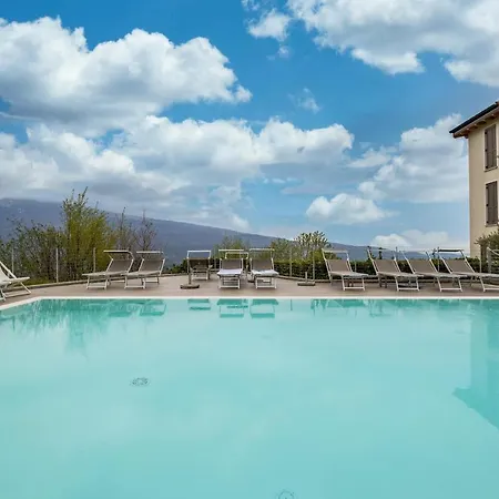 La Cristallo Apartment